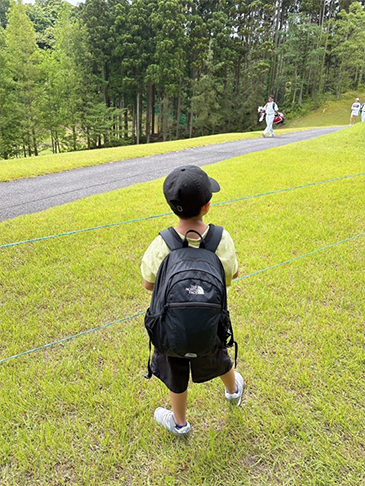若林プロを見守る龍之介くん