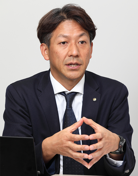 小島氏